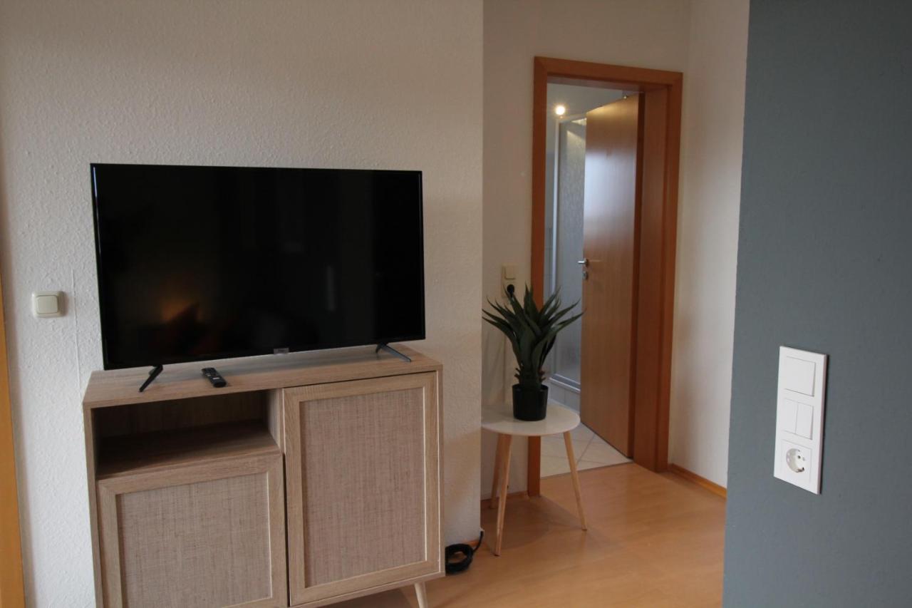 Stylische Ferienwohnung Mit Ausblick Haslach Esterno foto